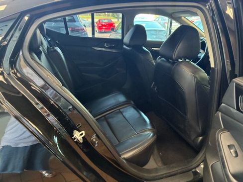 Used 2021 Nissan Maxima 3.5 SV w/ Floor Mat Group FWD image 31