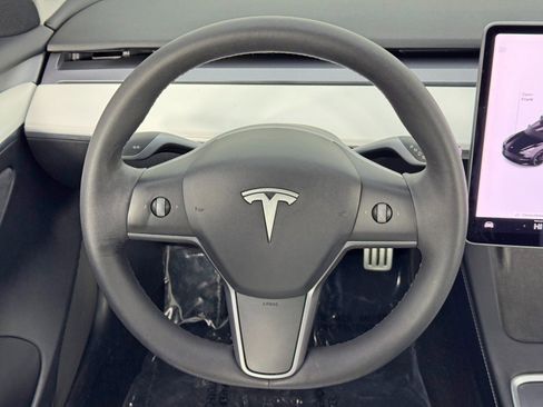 Used 2021 Tesla Model 3 Performance image 18