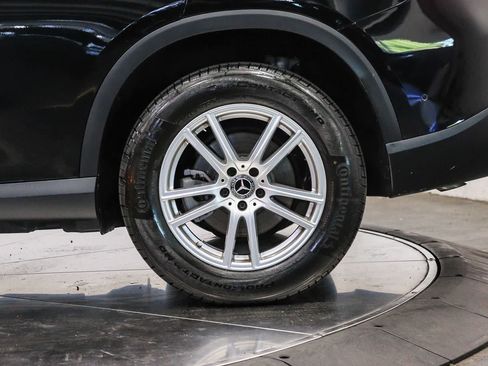Used 2023 Mercedes-Benz GLC 300 4MATIC image 10