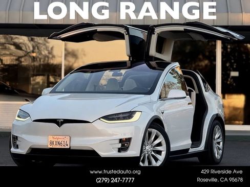 Used 2019 Tesla Model X 75D image 1
