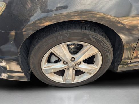 Used 2011 Toyota Camry SE image 13