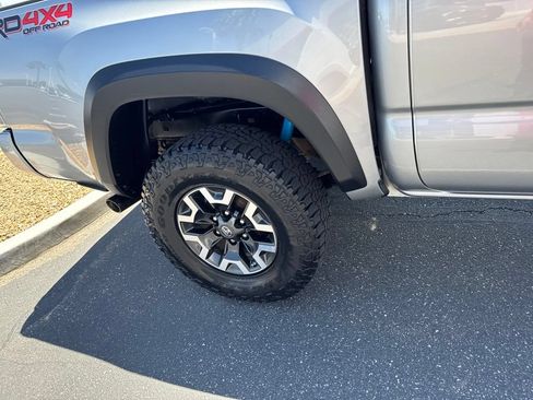 Certified 2020 Toyota Tacoma TRD Off-Road w/ Technology Package AWD/4WD image 20