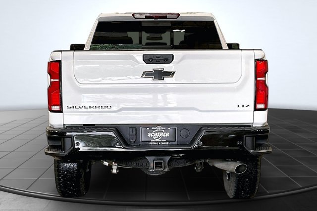 Used 2025 Chevrolet Silverado 2500 LTZ w/ Trail Boss Package AWD/4WD image 4