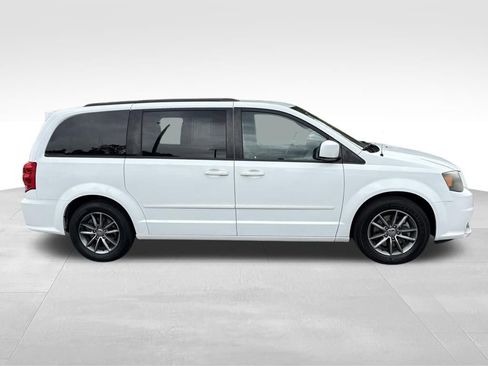 Used 2014 Dodge Grand Caravan R/T w/ Safety Sphere Group FWD image 6