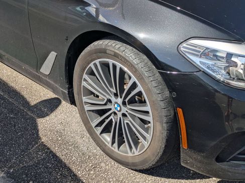 Used 2020 BMW 540i w/ Convenience Package RWD image 5