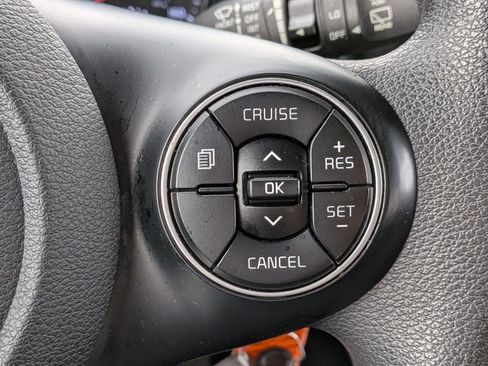 Used 2020 Kia Soul LX image 23