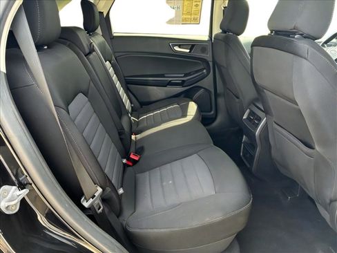 Used 2024 Ford Edge SE w/ Black Appearance Package AWD/4WD image 19
