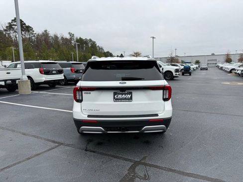 New 2026 Ford Explorer Platinum image 6