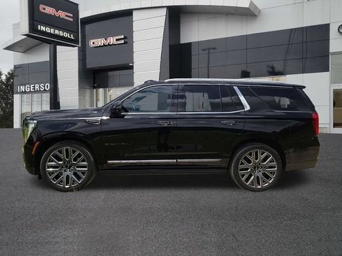 Used 2025 GMC Yukon Denali Ultimate AWD/4WD image 28