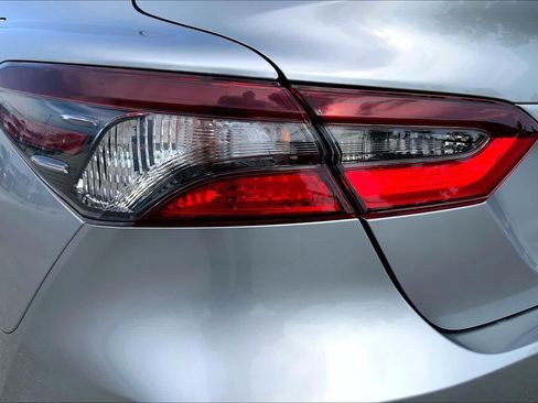 Used 2024 Toyota Camry LE FWD image 28