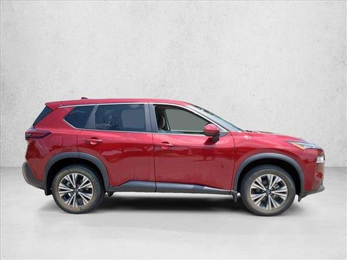 Used 2023 Nissan Rogue SV FWD image 4