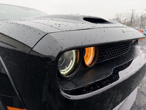 Used 2019 Dodge Challenger SRT Hellcat Redeye image 10
