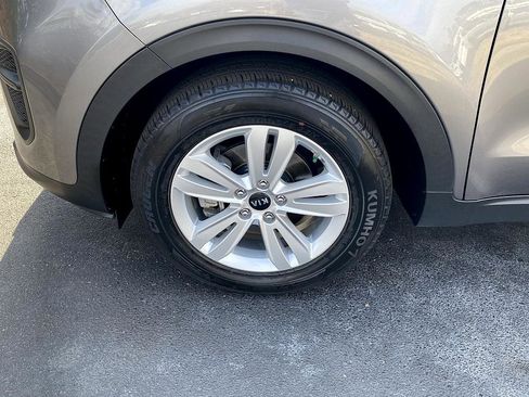 Used 2018 Kia Sportage LX image 8