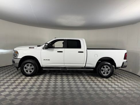 Certified 2025 RAM 2500 Big Horn AWD/4WD image 9