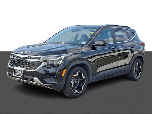 Used 2024 Kia Seltos EX AWD/4WD image 3