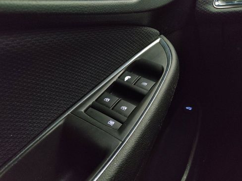 Used 2017 Chevrolet Cruze LT w/ Sun And Sound Package image 27