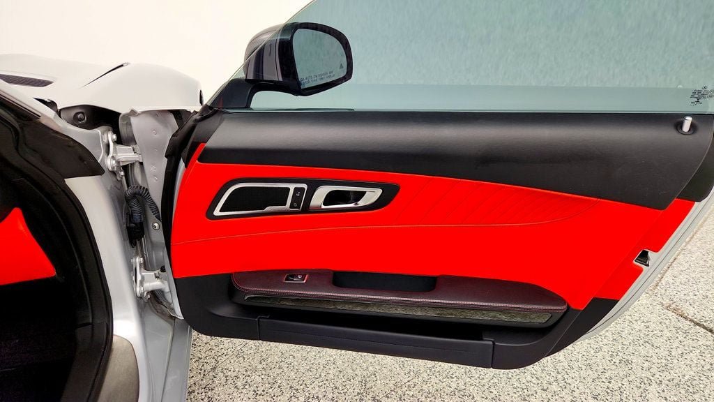 Used 2016 Mercedes-Benz AMG GT S image 30