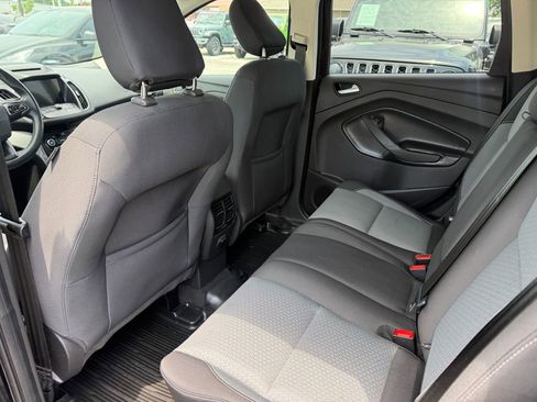 Used 2018 Ford Escape SE w/ SE Sync 3 Package AWD/4WD image 20