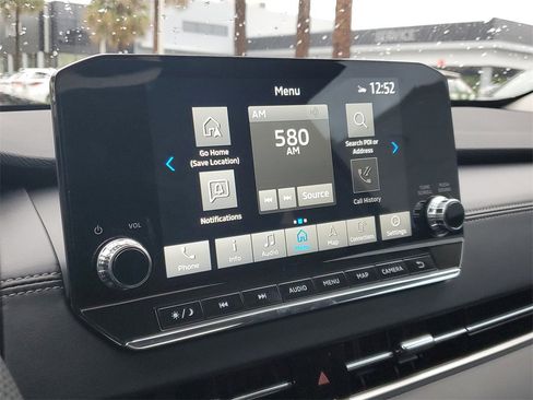 New 2025 Mitsubishi Outlander SE image 23