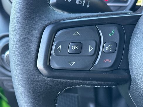 New 2025 Jeep Gladiator Mojave image 28