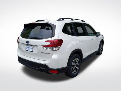 Used 2023 Subaru Forester Premium AWD/4WD image 8