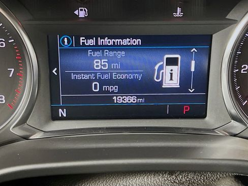 Used 2023 GMC Acadia SLE w/ Driver Convenience Package image 12