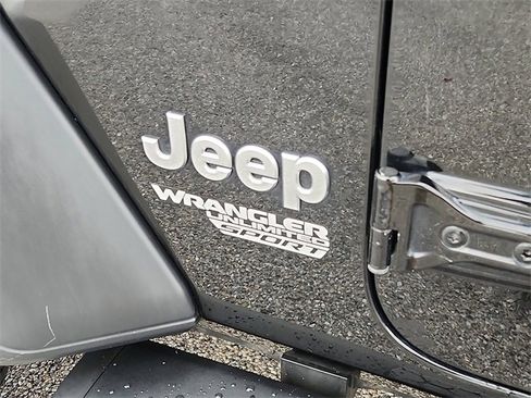 Used 2020 Jeep Wrangler Unlimited Sport S image 18
