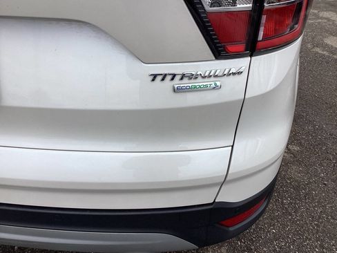 Used 2017 Ford Escape Titanium image 12