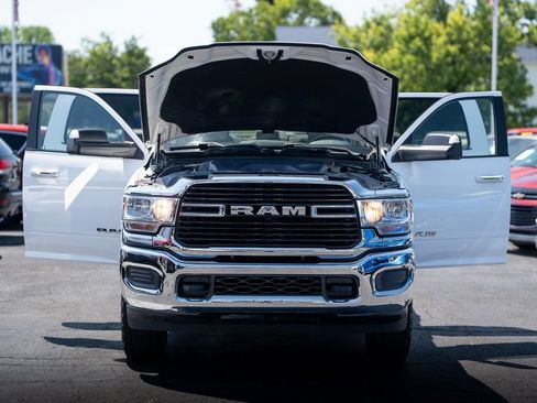 Used 2019 RAM 3500 Big Horn w/ Protection Group AWD/4WD image 9