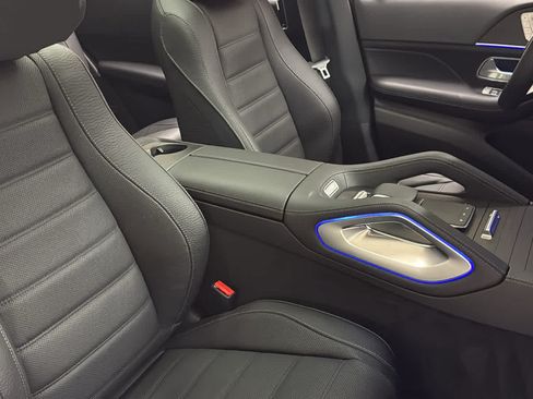 New 2026 Mercedes-Benz GLS 450 4MATIC image 35
