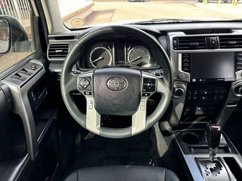 Used 2022 Toyota 4Runner Limited image 17