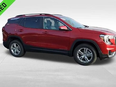 Certified 2023 GMC Terrain SLE w/ Driver Convenience Package image 10