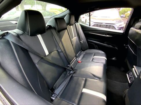 Used 2025 Toyota Camry SE image 19