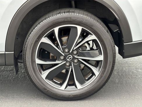 Used 2022 MAZDA CX-5 AWD 2.5 S w/ Premium Plus Pkg image 9