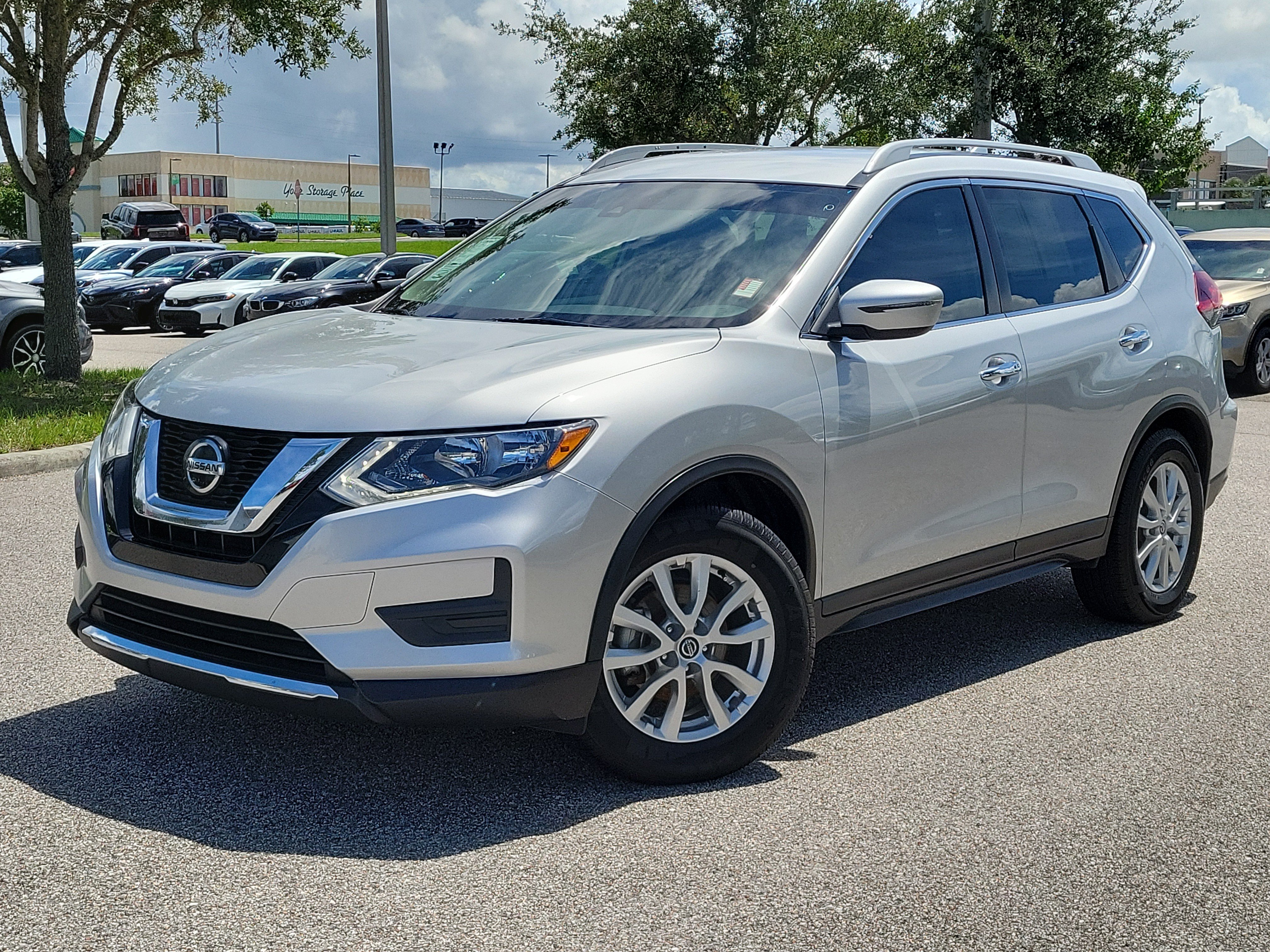 Certified 2020 Nissan Rogue SV FWD image 33