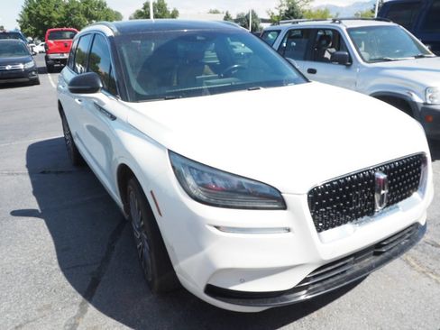 Used 2022 Lincoln Corsair Reserve w/ Equipment Group 201A AWD/4WD image 2