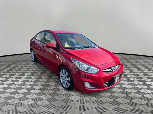 Used 2013 Hyundai Accent GLS w/ Premium Pkg FWD image 1