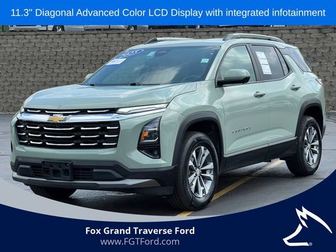Used 2025 Chevrolet Equinox LT w/ Convenience Package II AWD/4WD image 1
