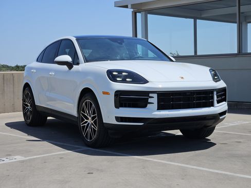 Certified 2026 Porsche Cayenne Coupe AWD/4WD image 10