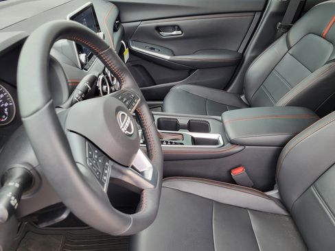 New 2025 Nissan Sentra SR w/ SR Premium Package image 8