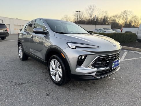 Used 2024 Buick Encore GX Preferred w/ Comfort Package image 8