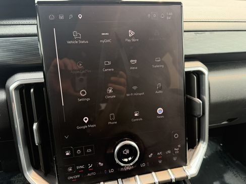 Used 2025 GMC Acadia Elevation AWD/4WD image 30