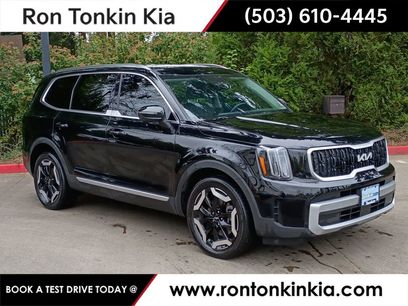Used 2023 Kia Telluride EX w/ EX Captain's Chair Package