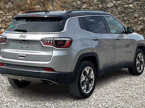 Used 2020 Jeep Compass Limited image 2