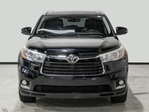 Used 2016 Toyota Highlander Limited Platinum AWD/4WD image 3