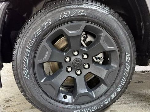 New 2026 RAM 1500 4x4 Crew Cab image 11