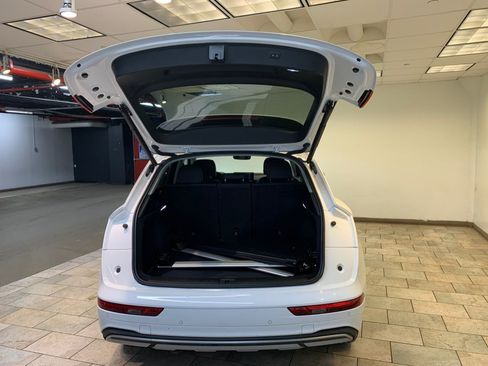 Used 2023 Audi Q5 Premium AWD/4WD image 48
