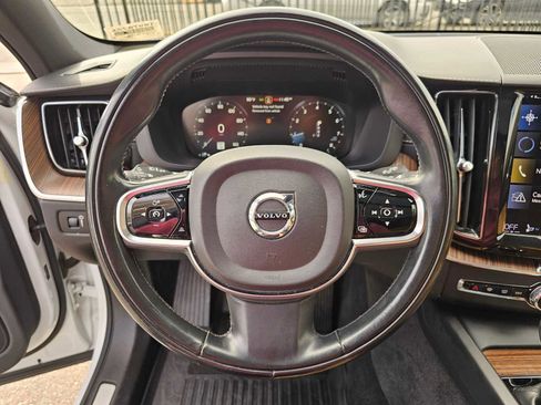 Used 2021 Volvo XC60 T5 Inscription w/ Protection Package Premier image 26