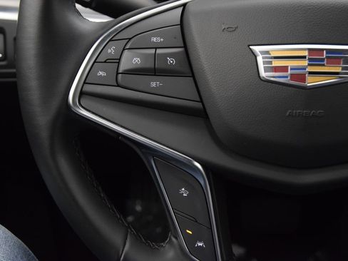 Used 2025 Cadillac XT5 Luxury FWD image 22