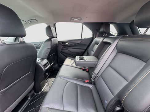 Used 2021 Chevrolet Equinox LT FWD image 32